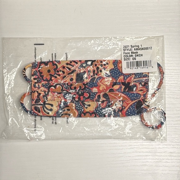 A.L.C. Printed Cotton Reusable Face Mask Covering - Picture 2 of 3